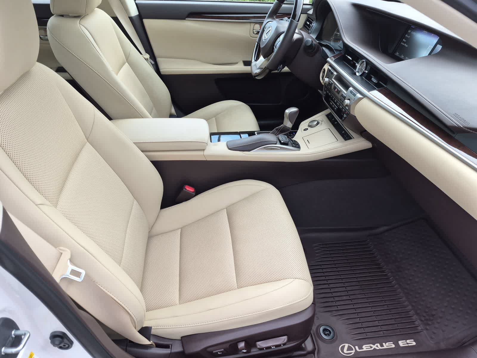 Used 2017 Lexus ES 350 w/ Navigation System Package FWD image 23