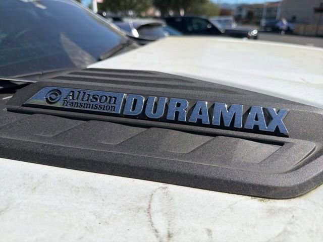 Used 2024 Chevrolet Silverado 3500 High Country image 2