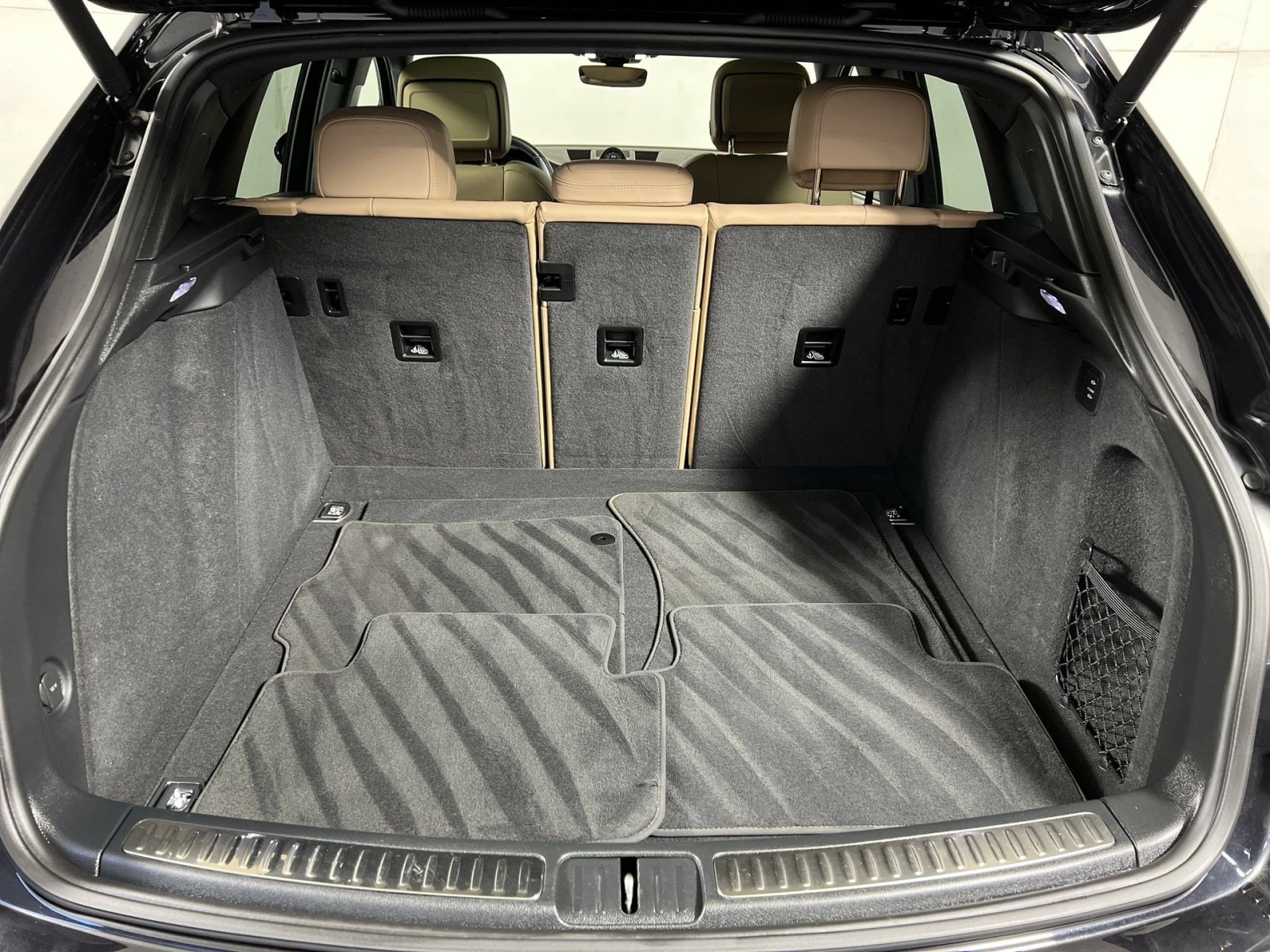 Used 2022 Porsche Macan S image 26