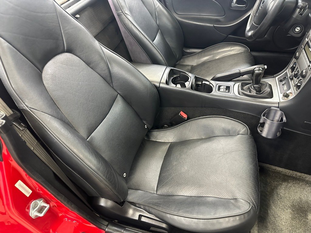 Used 2004 MAZDA MX-5 Miata LS RWD image 18