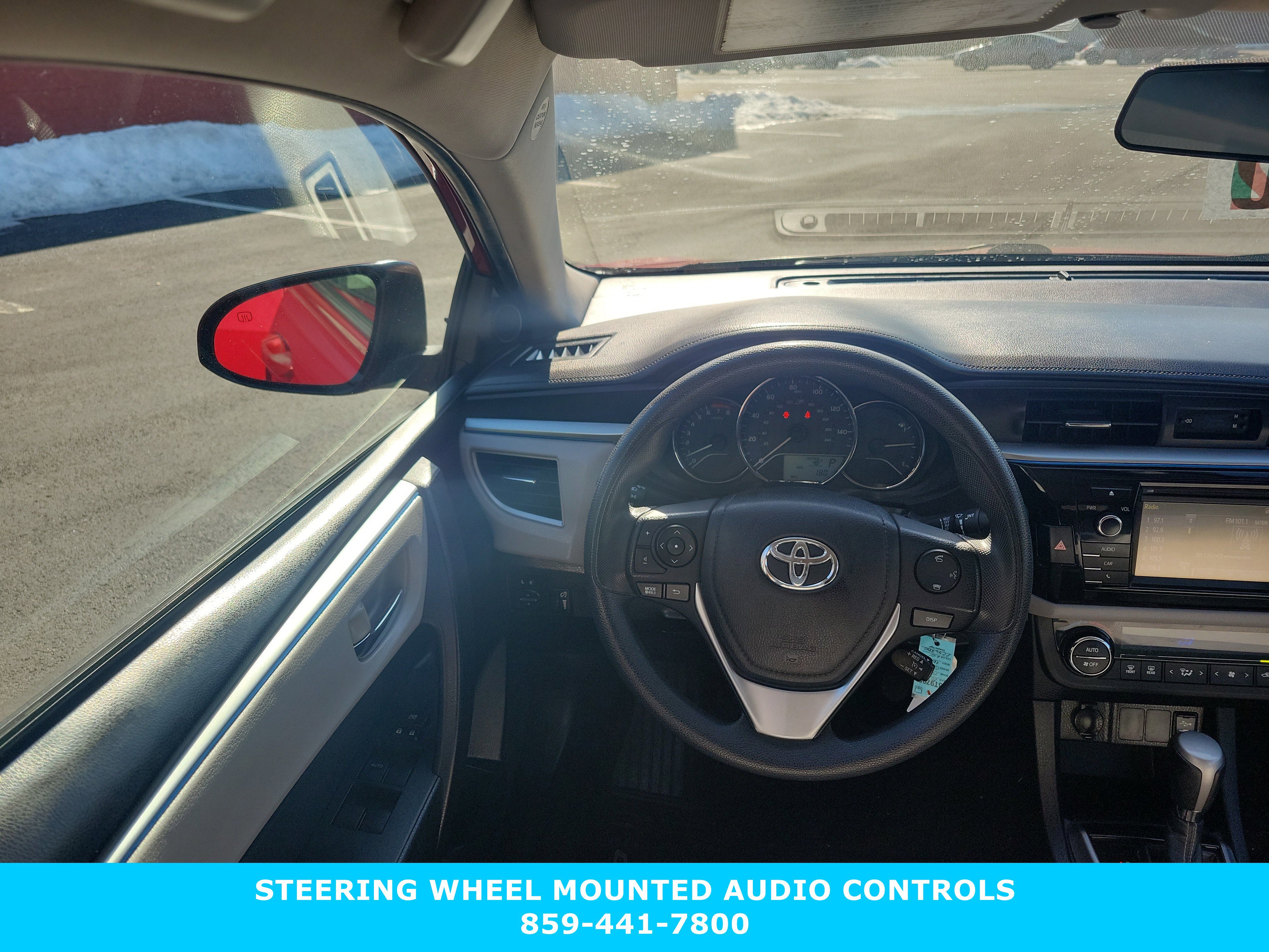 Used 2015 Toyota Corolla LE image 10