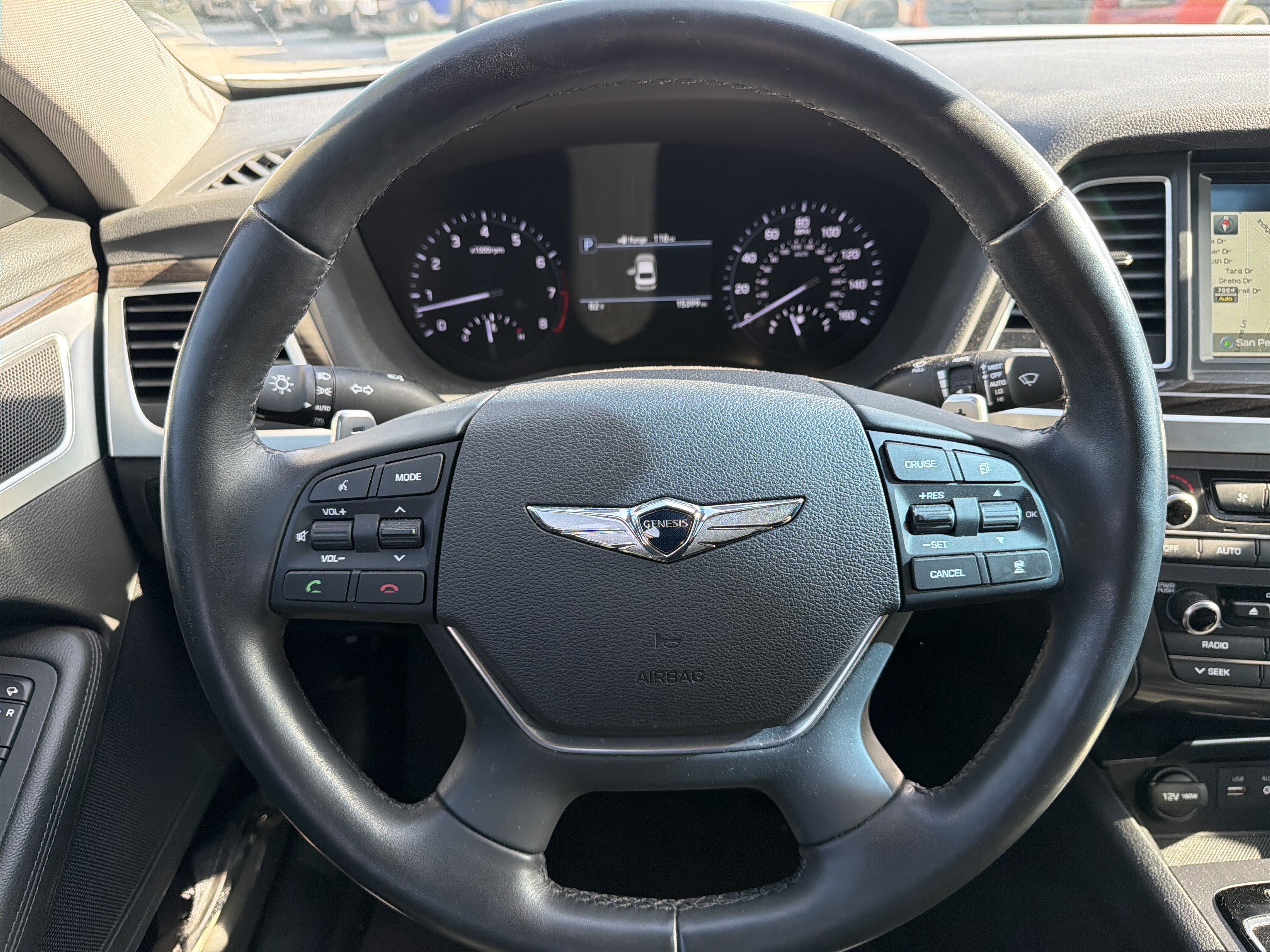 Used 2018 Genesis G80 3.8 AWD/4WD image 12