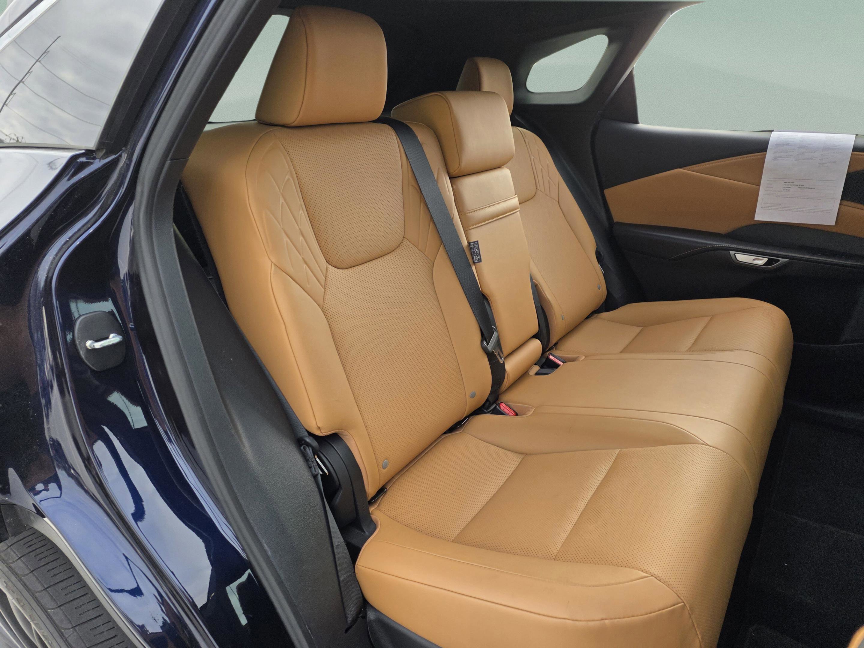 Used 2024 Lexus RX 350 Premium w/ Accessory Package (Z1) image 21