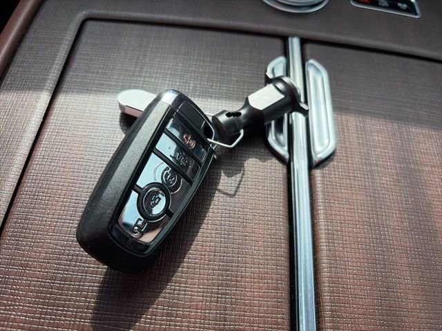 Certified 2025 Lincoln Navigator Reserve image 25