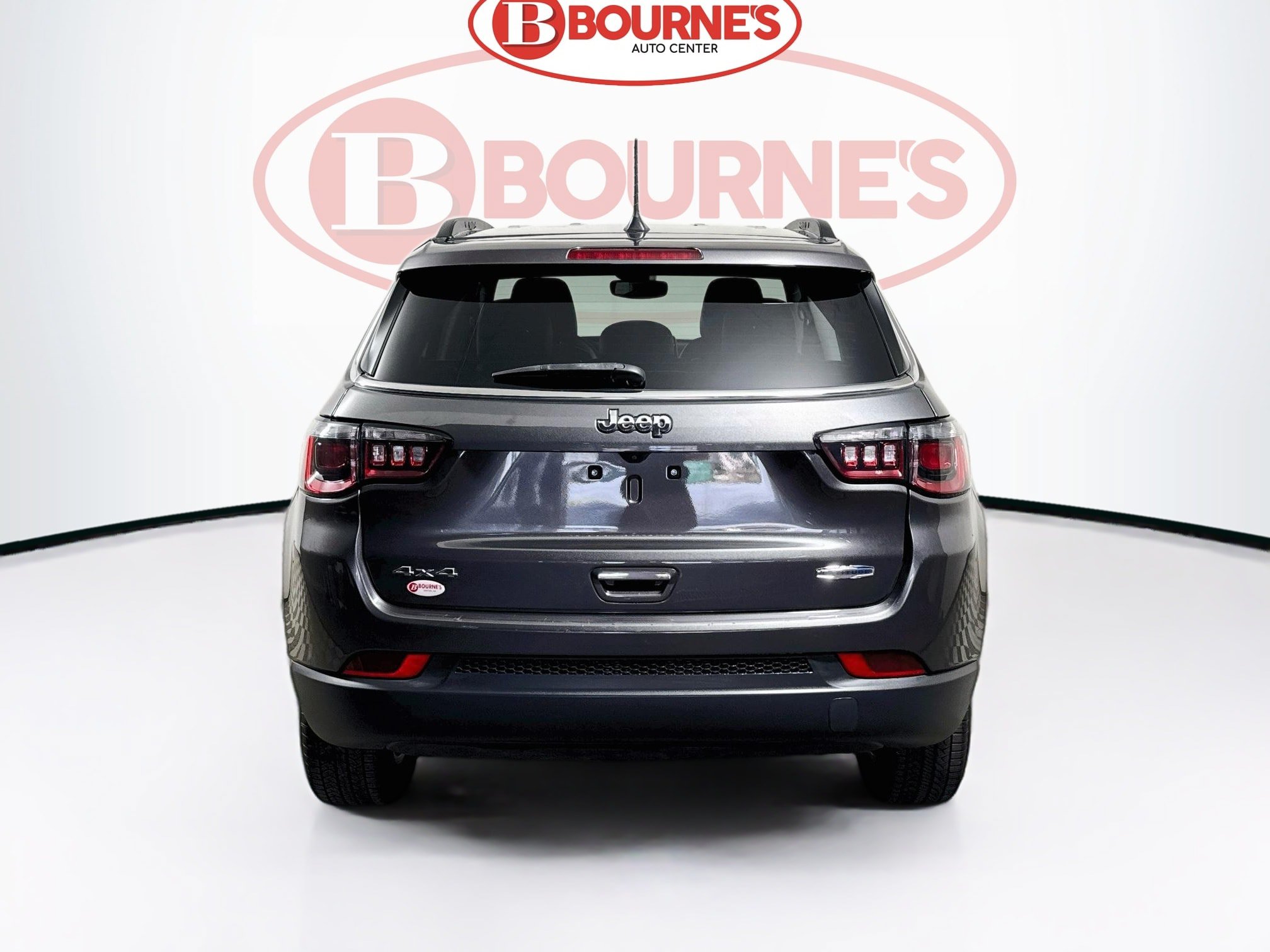 Used 2022 Jeep Compass Latitude AWD/4WD image 7