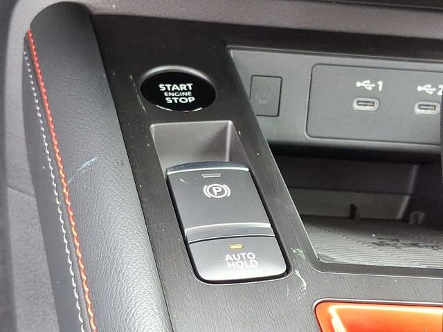 New 2026 Nissan Kicks SR w/ SR Premium Package FWD image 20