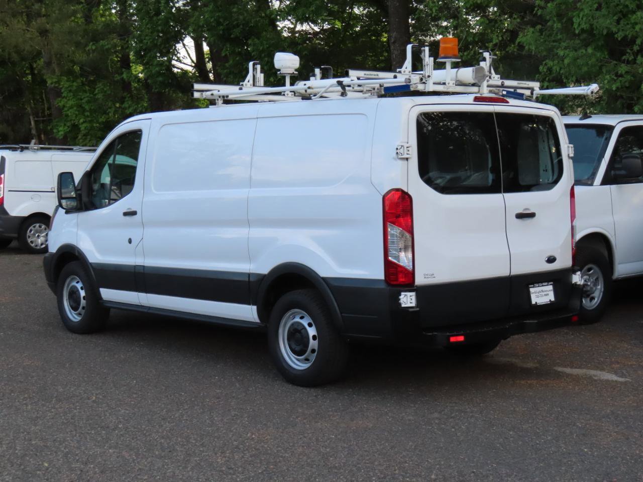 Used 2015 Ford Transit 150 130 Low Roof RWD image 4