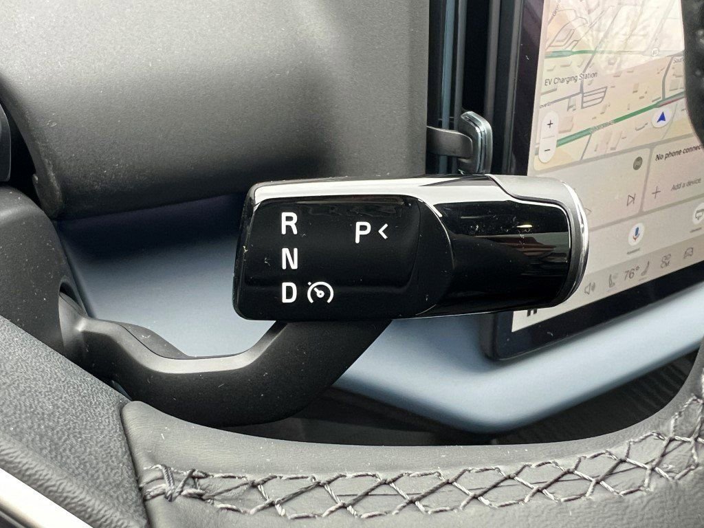 New 2026 Volvo EX30 Plus w/ Protection Package Premier image 24