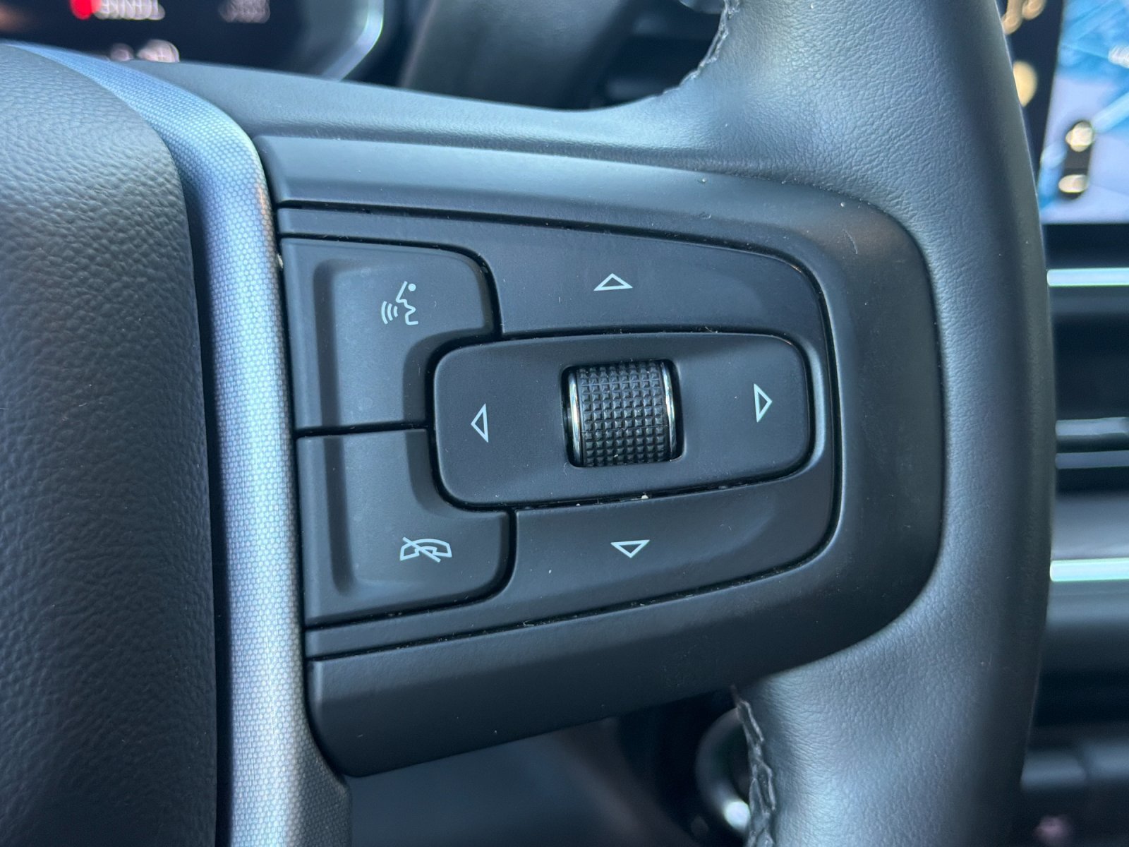 Used 2026 GMC Sierra 1500 SLT AWD/4WD image 29