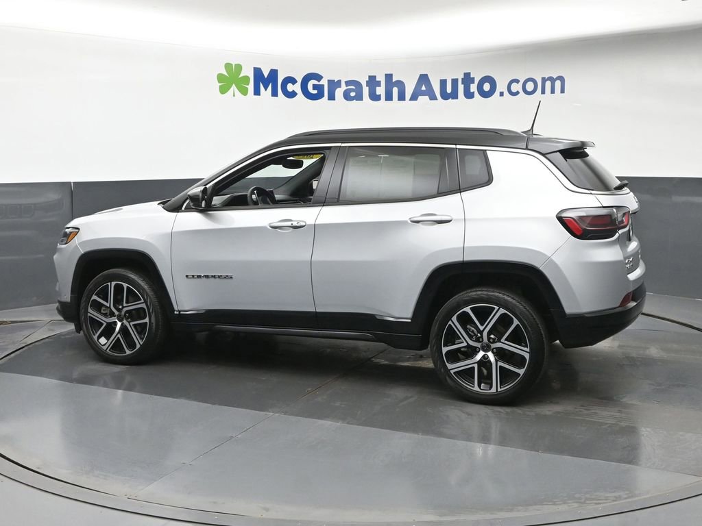 Used 2025 Jeep Compass Limited w/ Elite Group image 19