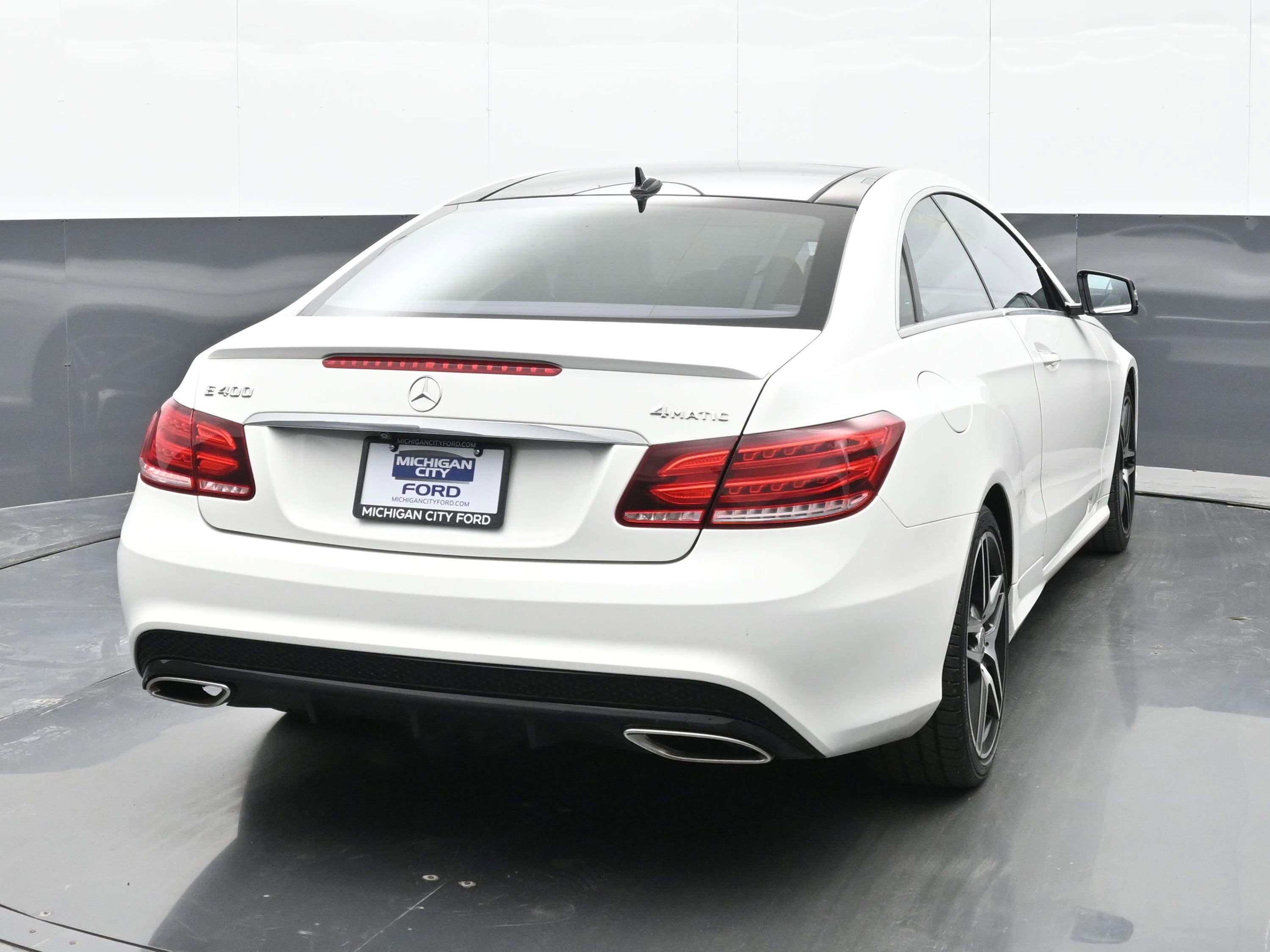 Used 2016 Mercedes-Benz E 400 4MATIC Coupe image 3