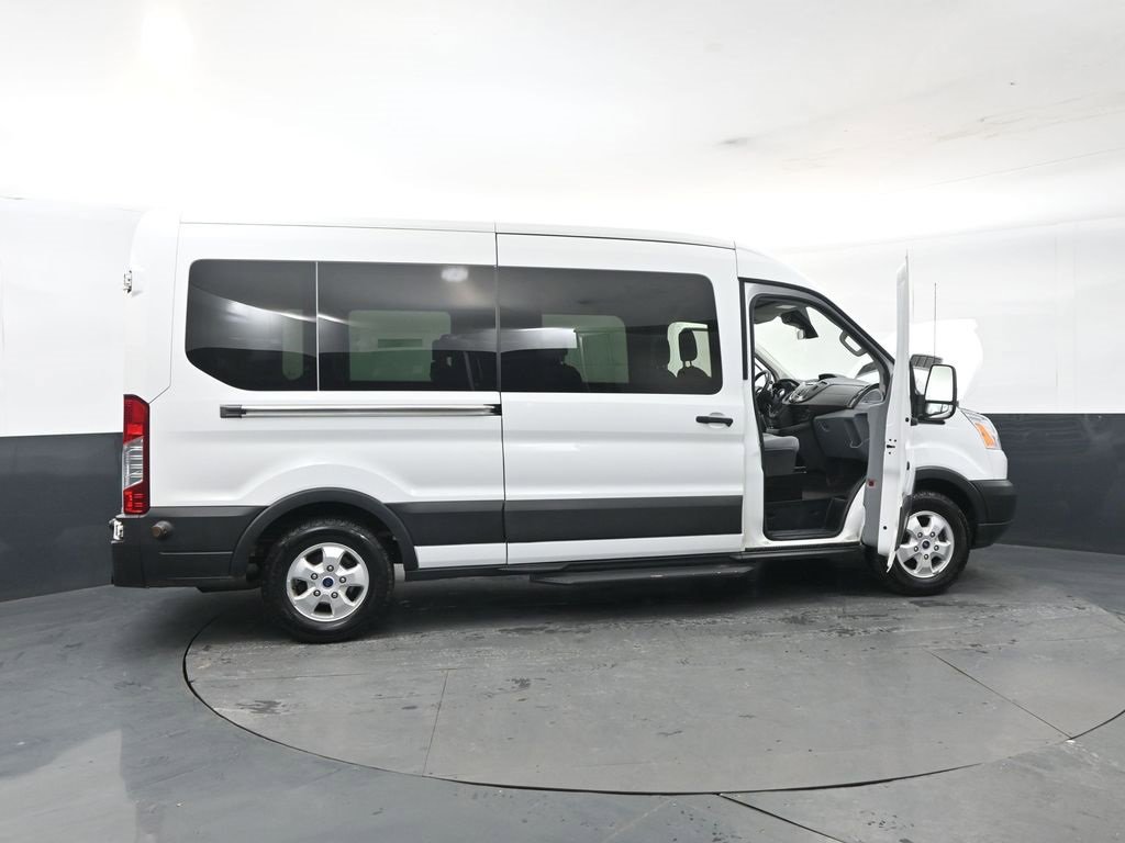 Used 2019 Ford Transit 350 XLT image 27