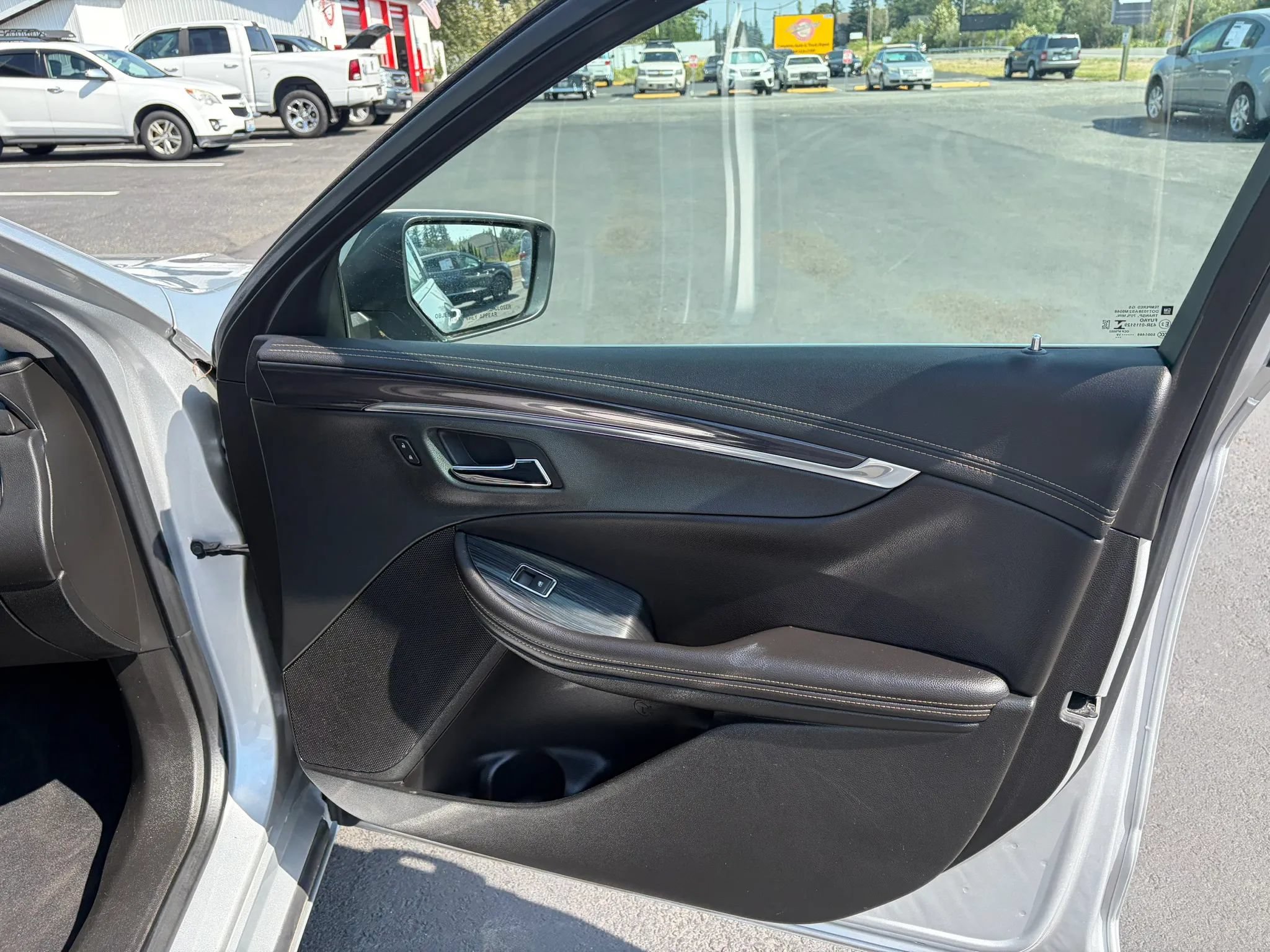 Used 2019 Chevrolet Impala LT FWD image 29
