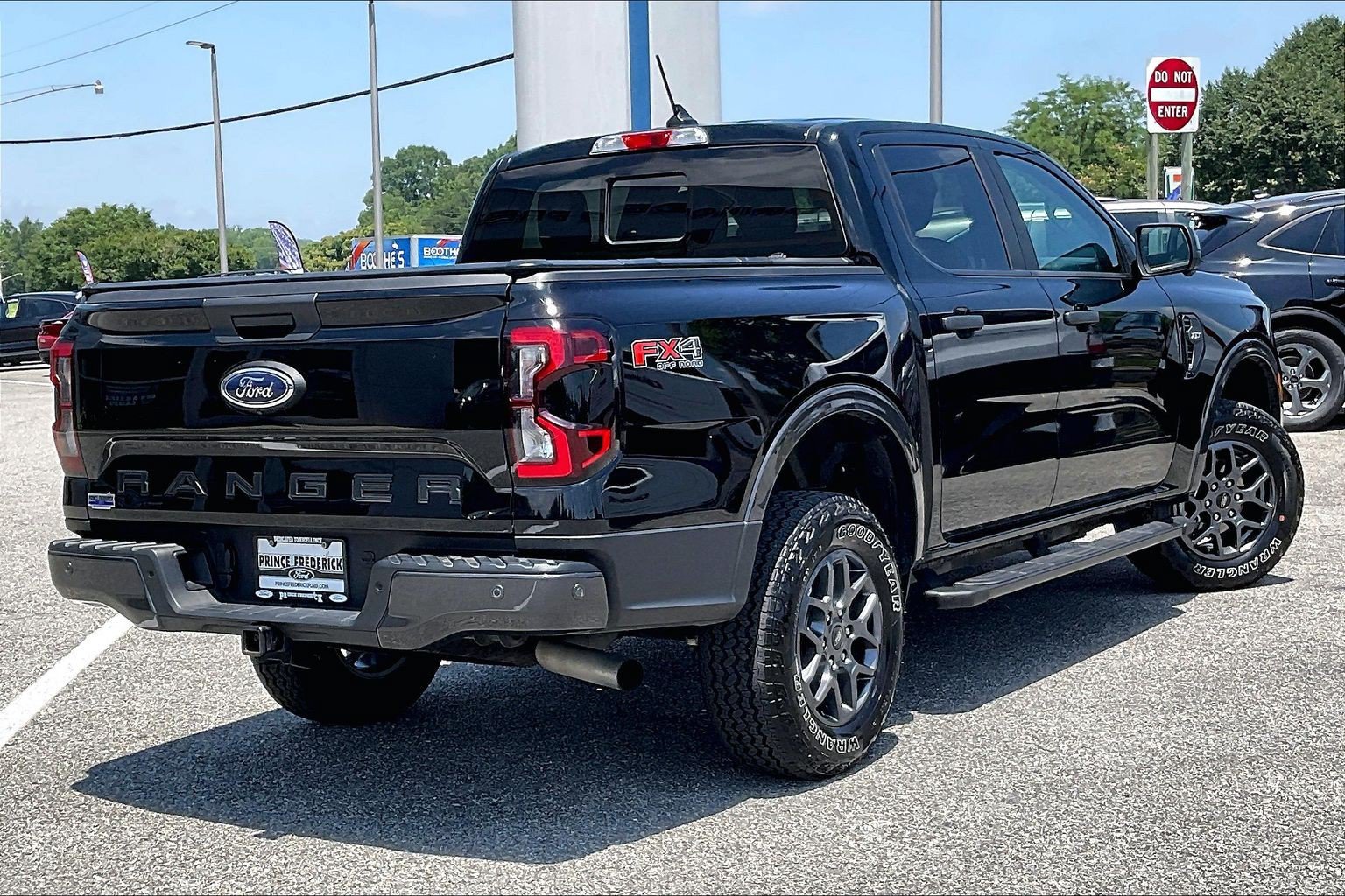 Certified 2024 Ford Ranger XLT w/ Technology Package AWD/4WD image 12