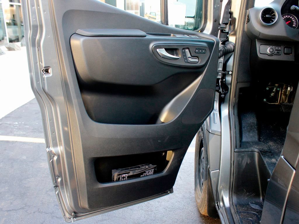 Used 2026 Mercedes-Benz Sprinter 2500 image 11