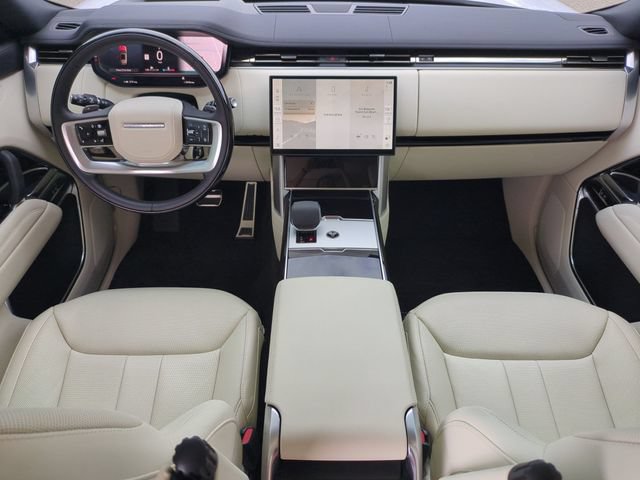 Used 2026 Land Rover Range Rover Long Wheelbase SE AWD/4WD image 14