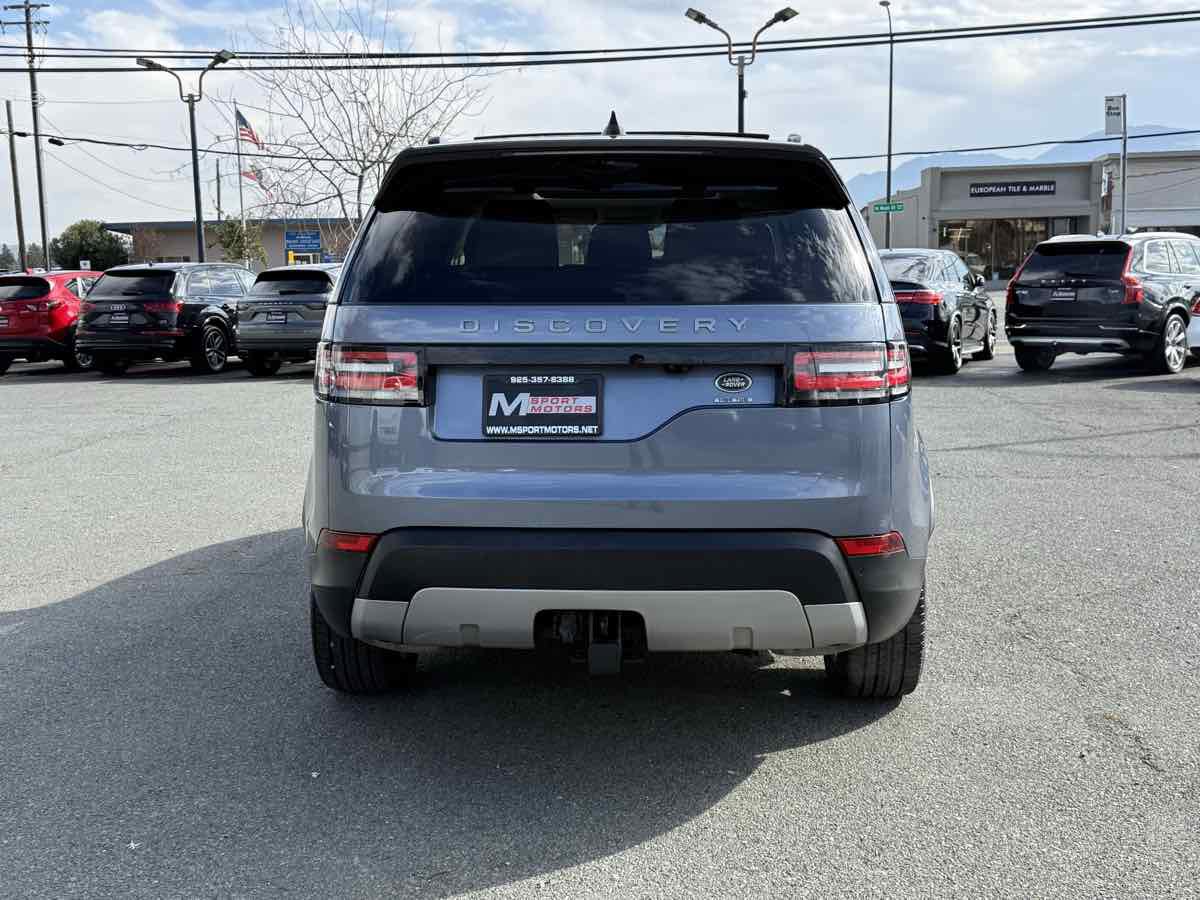 Used 2018 Land Rover Discovery HSE image 12