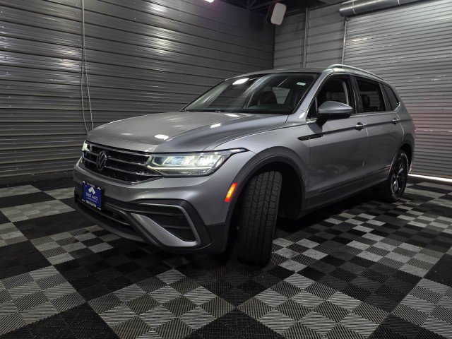 Used 2022 Volkswagen Tiguan SE FWD image 42