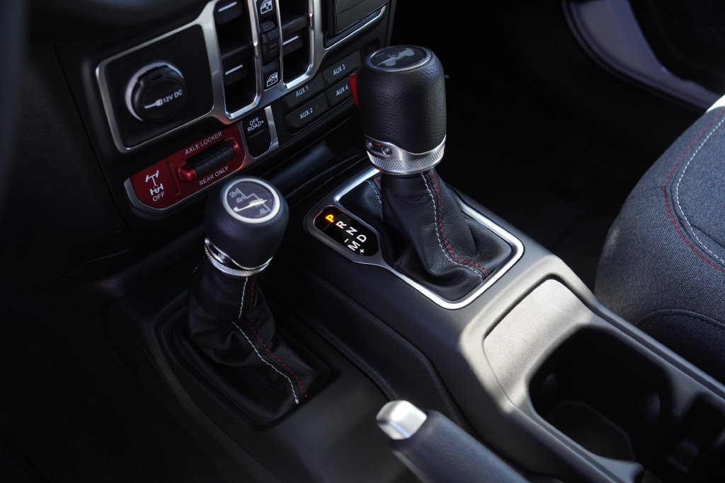 New 2026 Jeep Wrangler Unlimited Sport AWD/4WD image 33