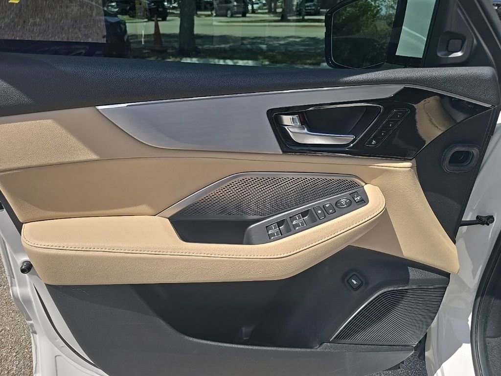 Used 2023 Acura MDX FWD image 14