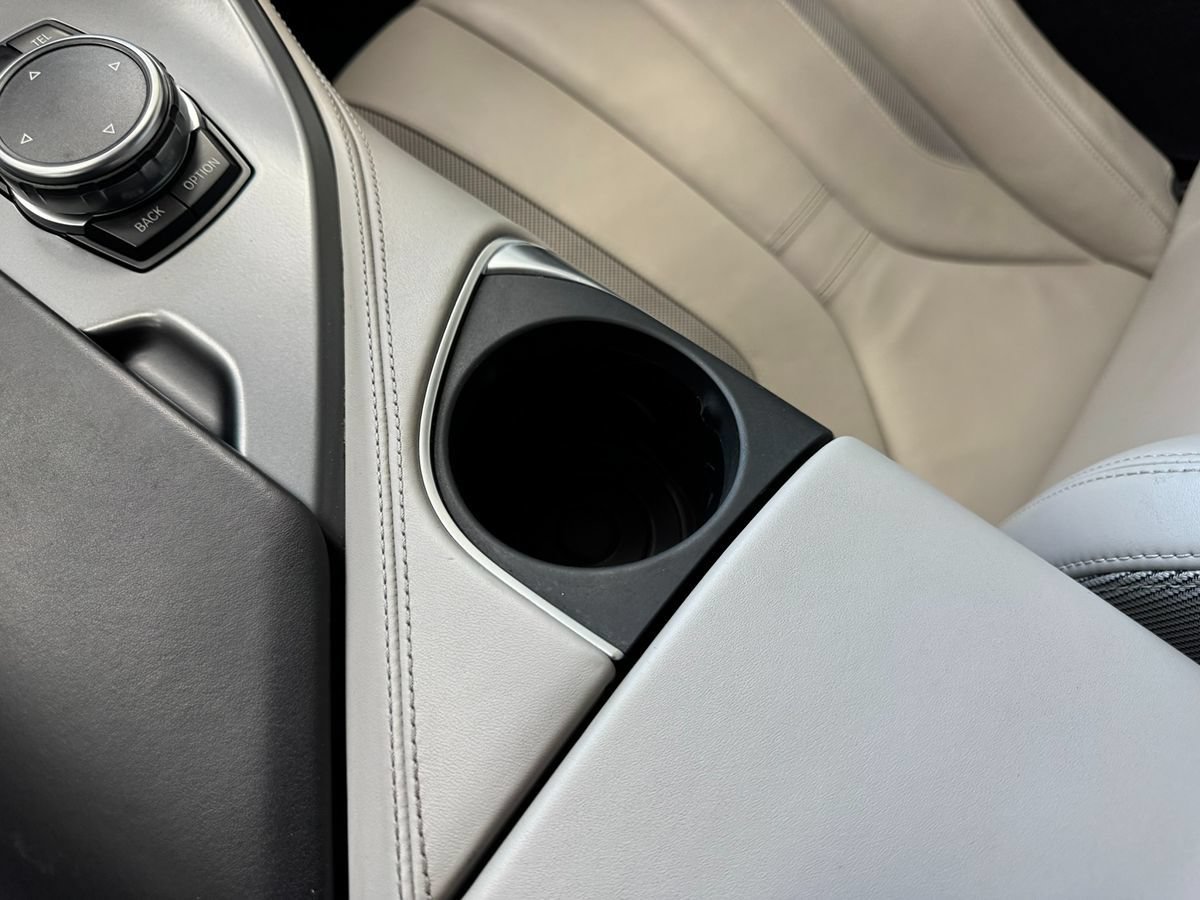 Used 2016 BMW i8 AWD/4WD image 40