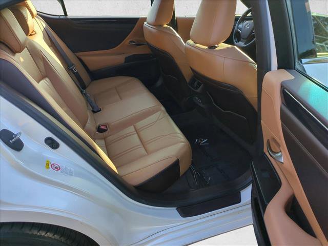 Used 2019 Lexus ES 350 w/ Accessory Package 2 image 22