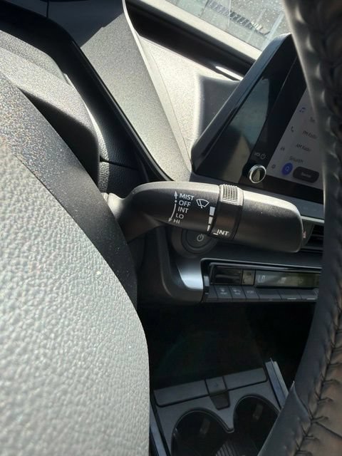 Certified 2023 Toyota Prius LE FWD image 22