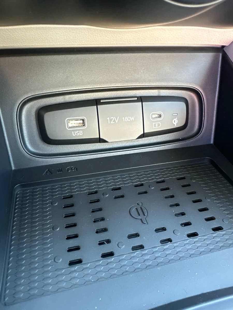 New 2026 Hyundai Venue SEL FWD image 16