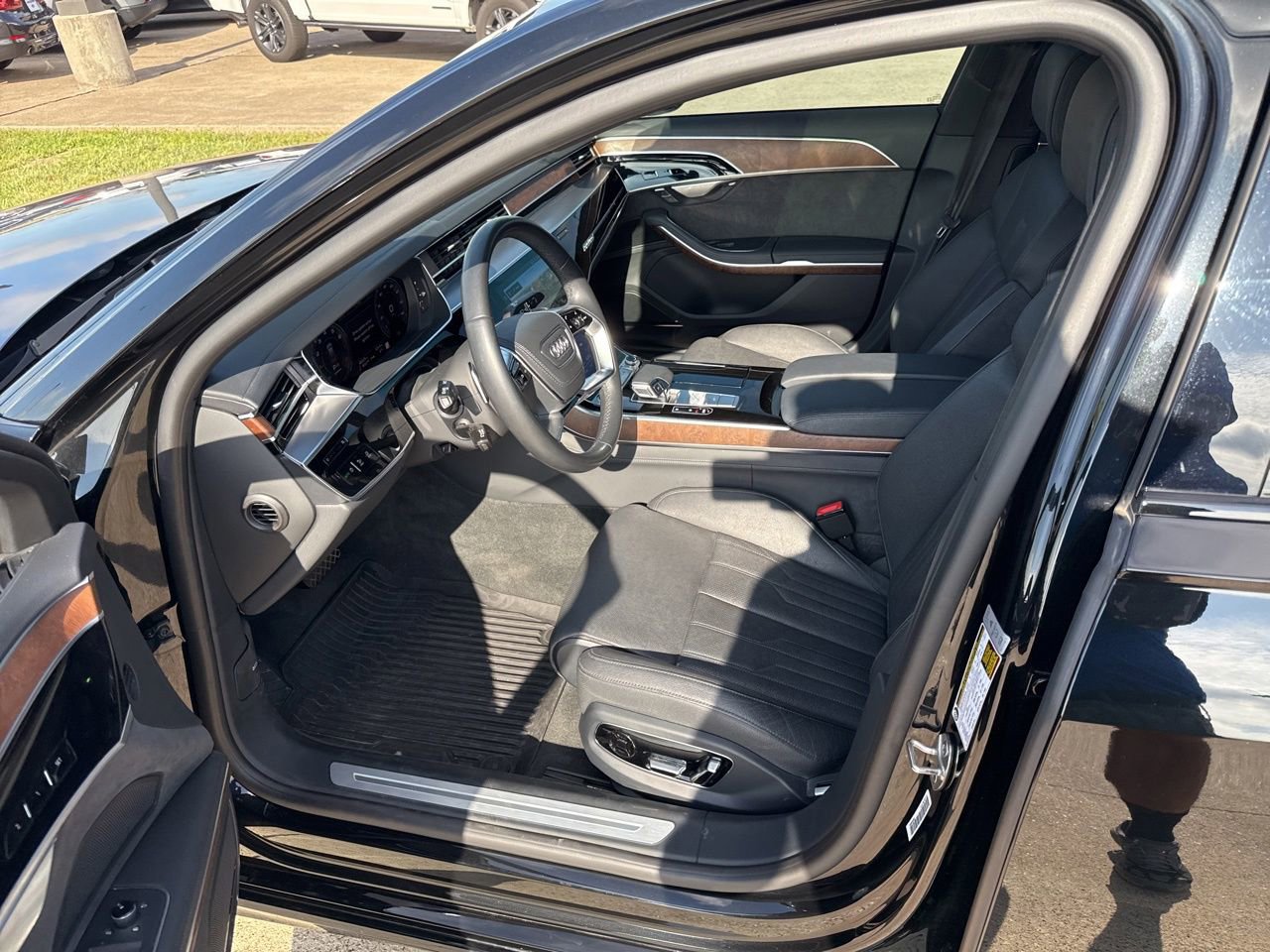 Used 2022 Audi A8 L 3.0T w/ Executive Package AWD/4WD image 19