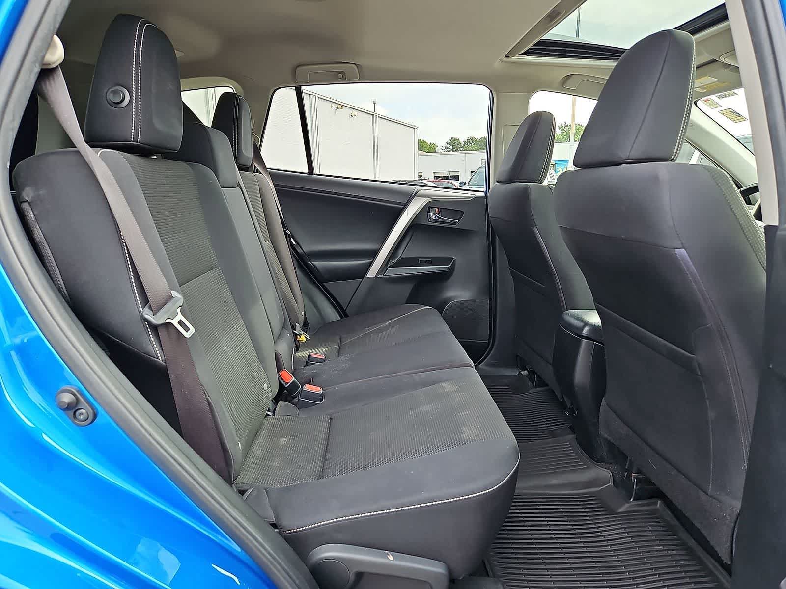 Used 2018 Toyota RAV4 XLE w/ Plus Extra Value Package FWD image 31