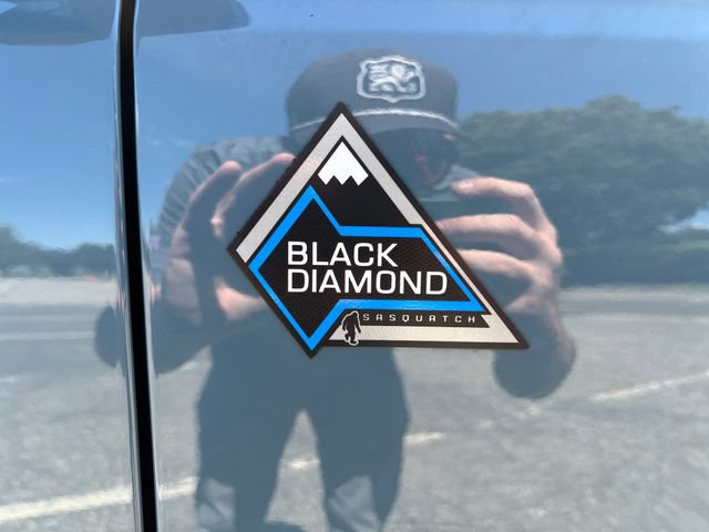 Used 2023 Ford Bronco Black Diamond w/ Sasquatch Package AWD/4WD image 40