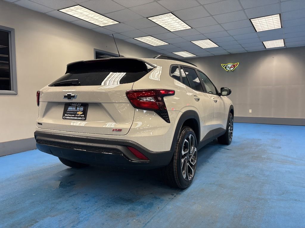 New 2026 Chevrolet Trax RS image 2