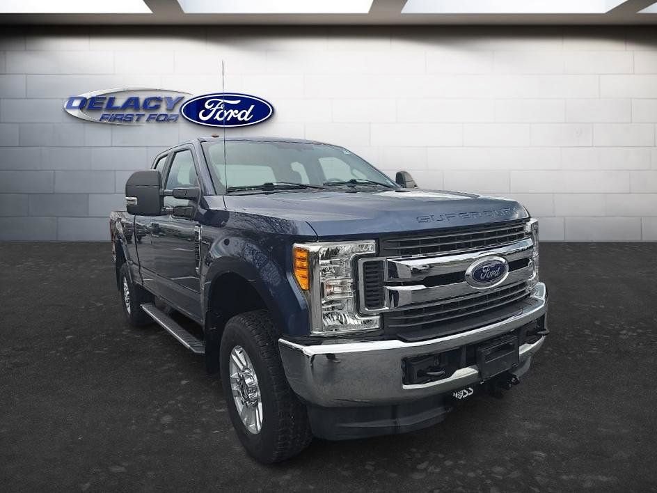 Used 2017 Ford F250 XL w/ STX Appearance Package AWD/4WD image 10