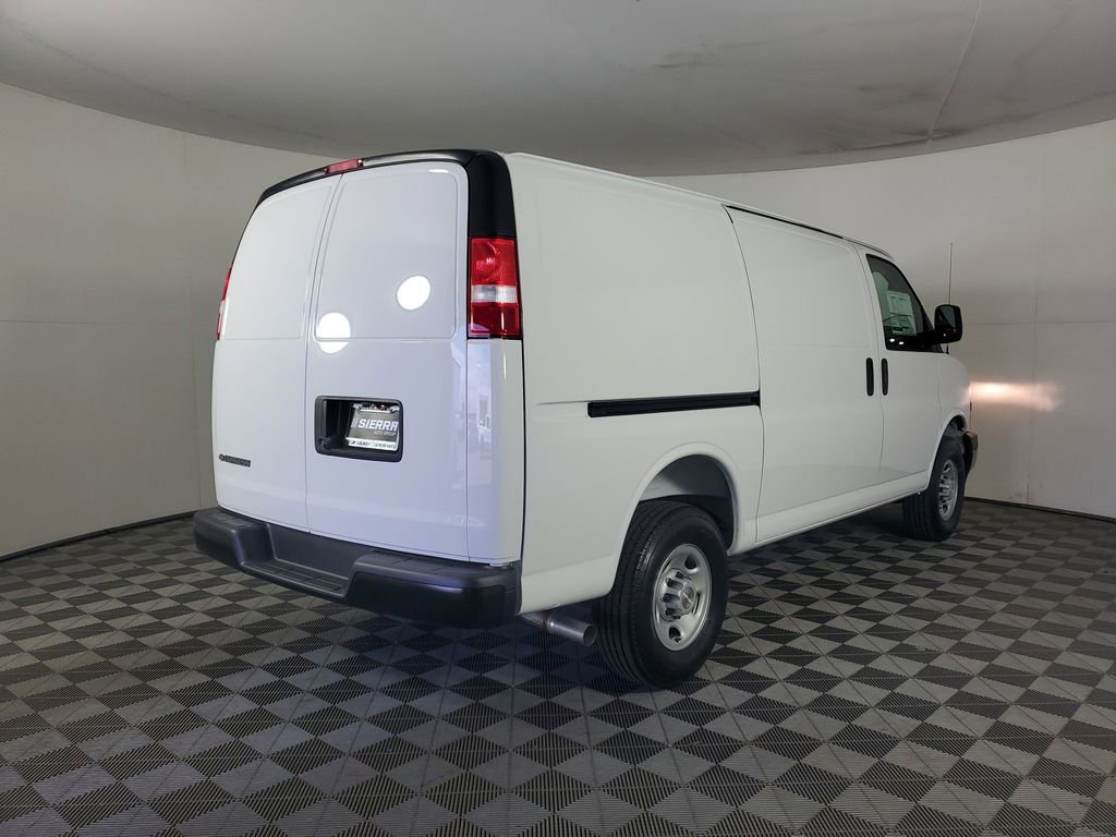 New 2026 Chevrolet Express 2500 w/ Driver Convenience Package RWD image 4