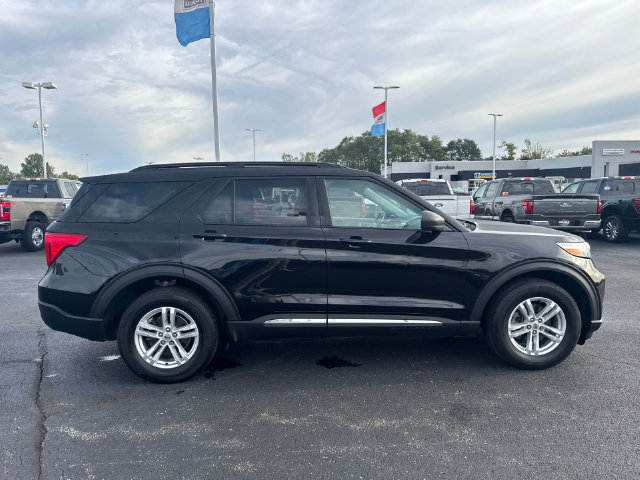 Certified 2024 Ford Explorer XLT w/ Equipment Group 202A AWD/4WD image 8