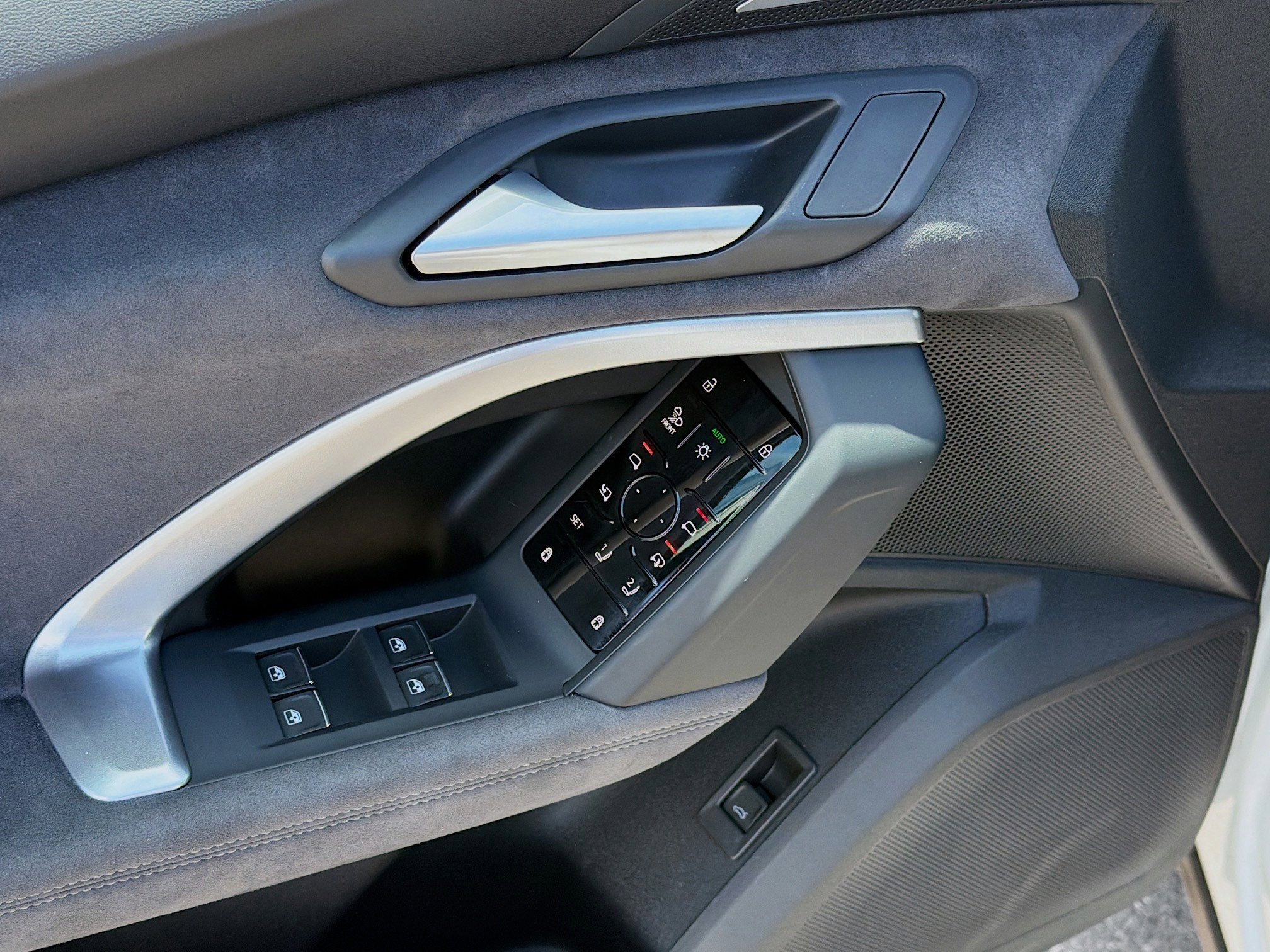 New 2026 Audi SQ5 Premium Plus AWD/4WD image 22