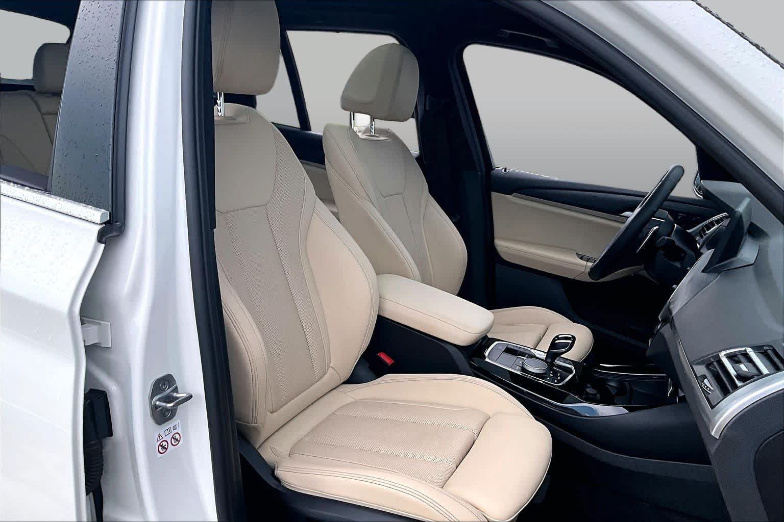 Used 2023 BMW X3 sDrive30i w/ Premium Package w/ZPA RWD image 8