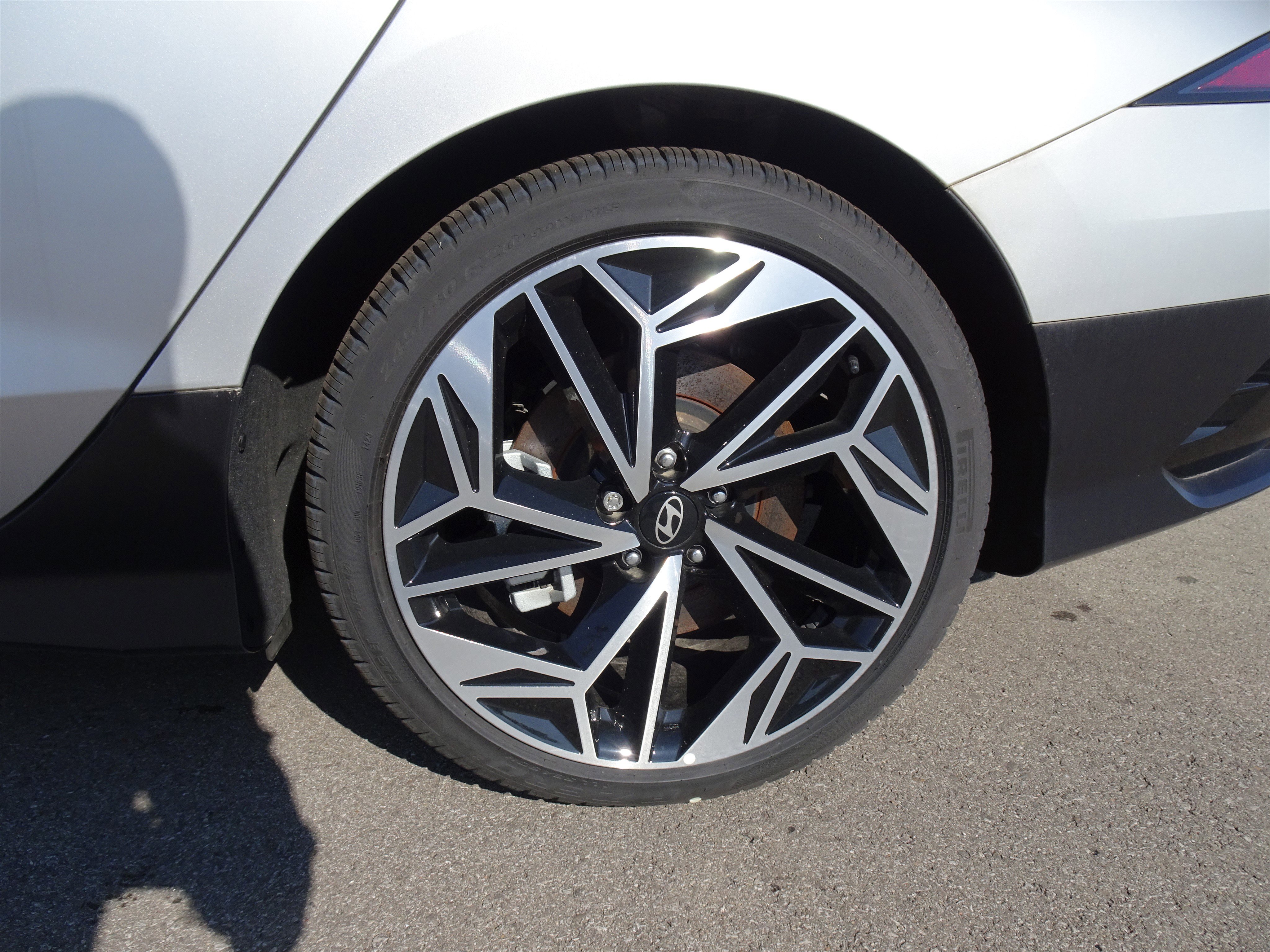 New 2024 Hyundai Ioniq 6 SEL image 3