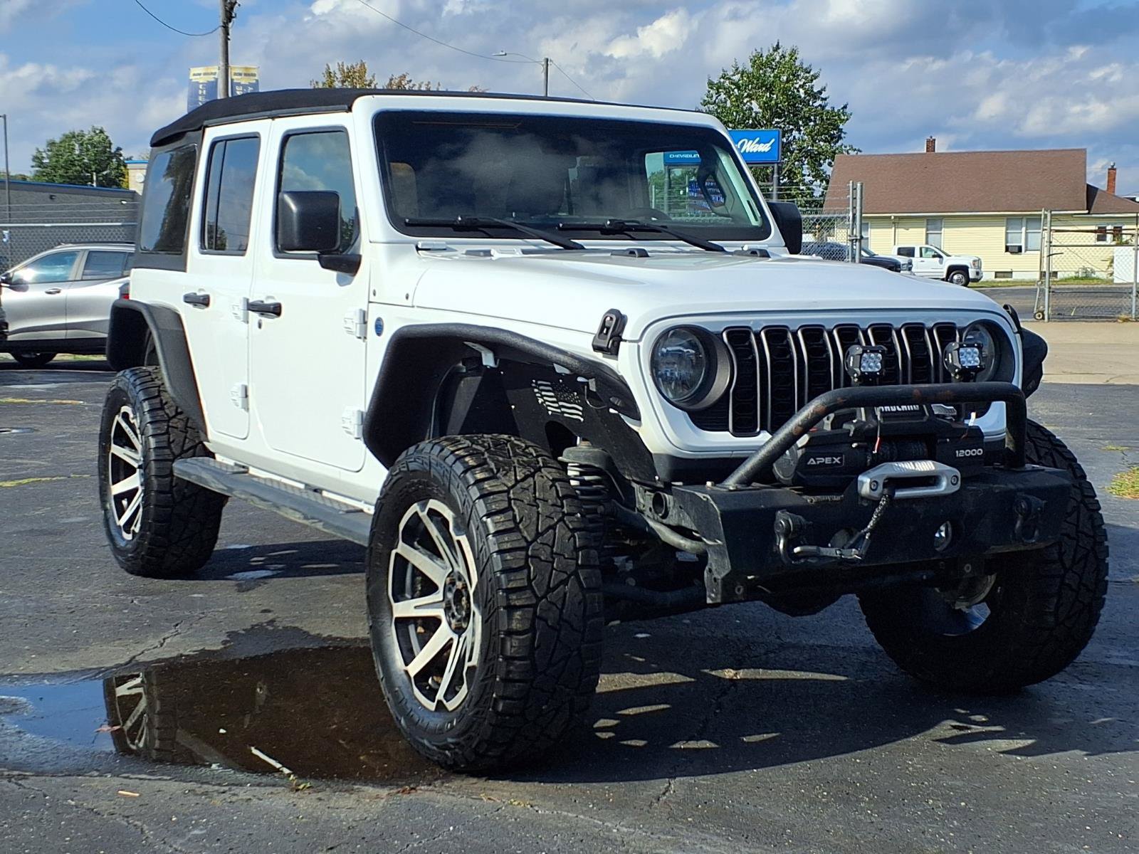 Used 2024 Jeep Wrangler Unlimited w/ Convenience Group AWD/4WD image 27