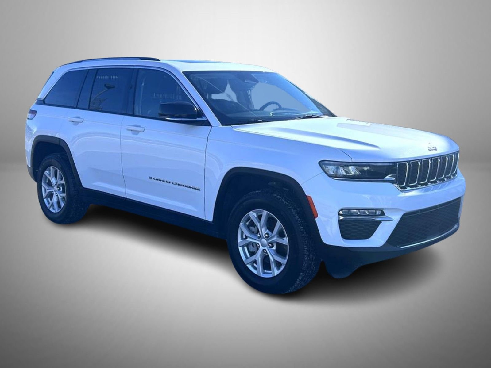 Used 2023 Jeep Grand Cherokee Limited image 8