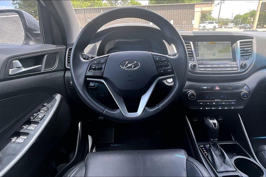 Used 2017 Hyundai Tucson SE Plus AWD/4WD image 7