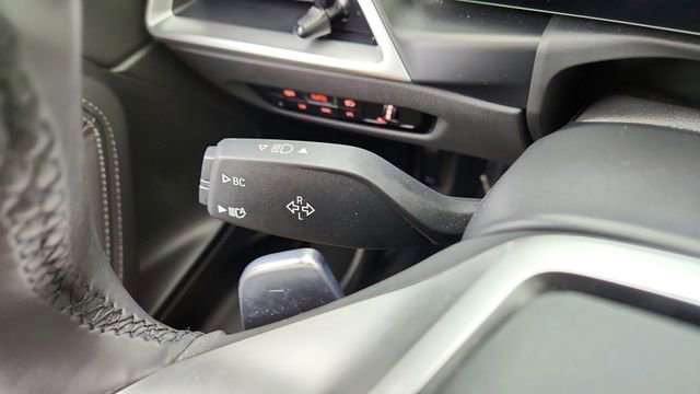 Used 2025 BMW 230i xDrive Coupe image 37