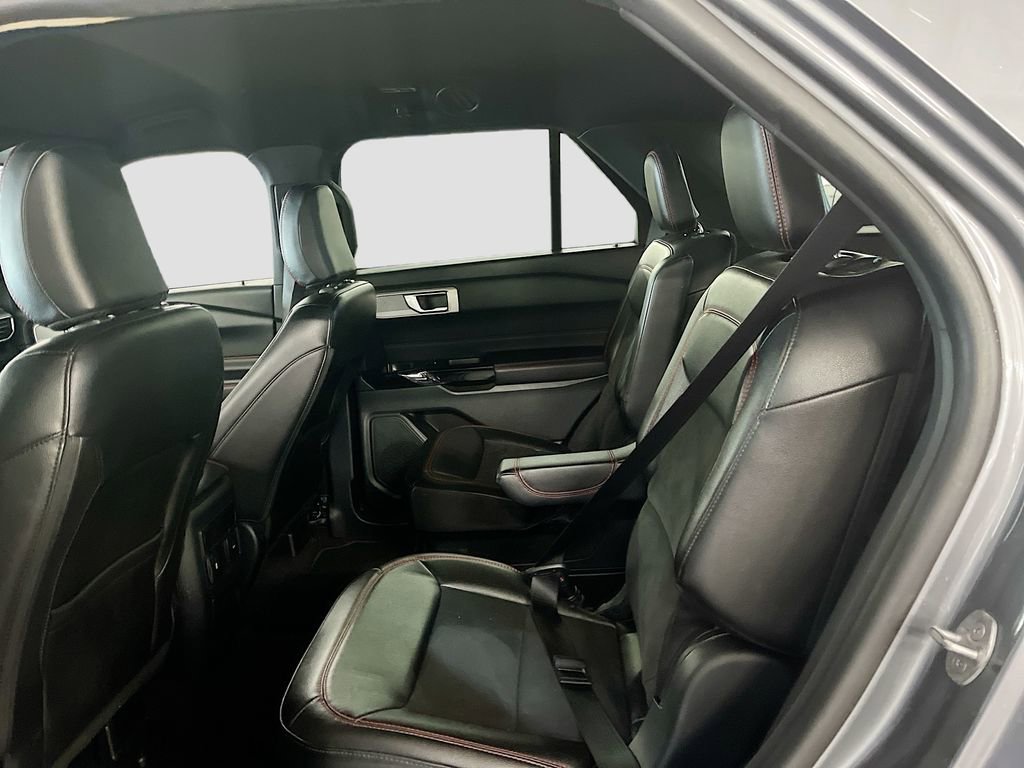 Used 2022 Ford Explorer ST-Line image 24