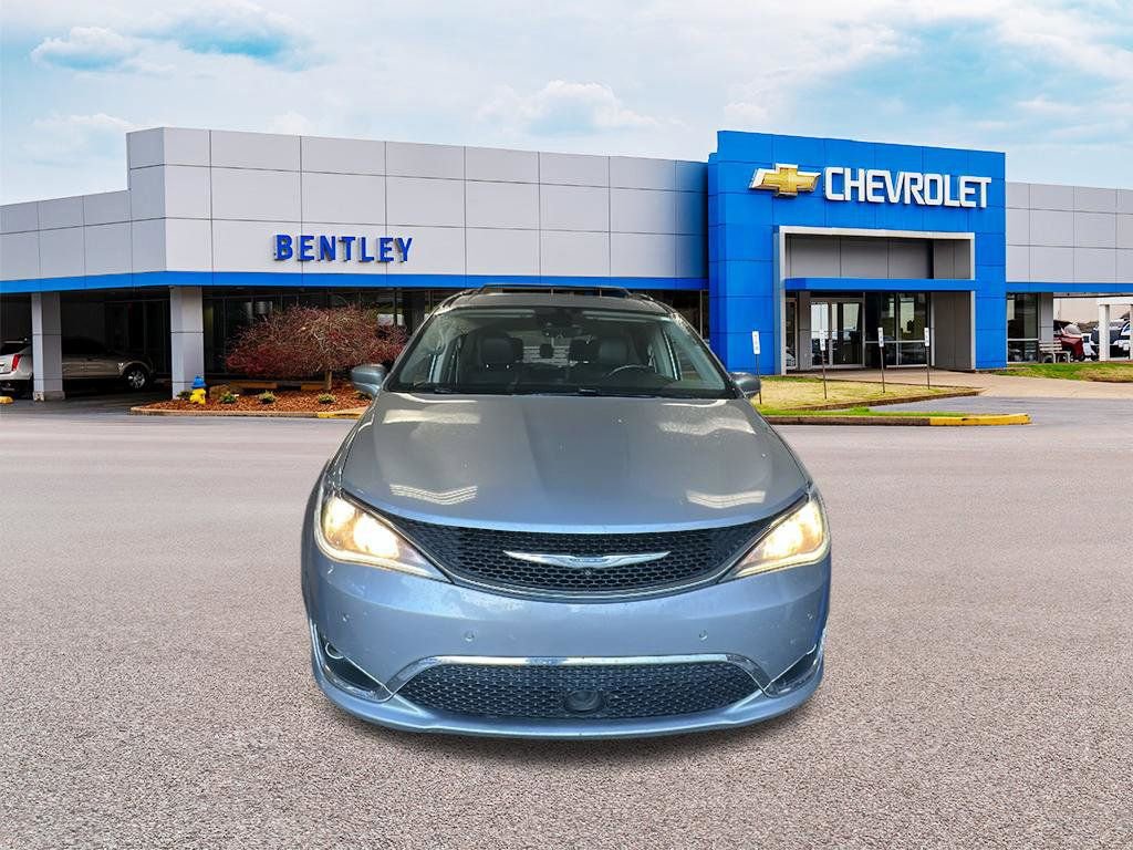 Used 2018 Chrysler Pacifica Touring-L Plus w/ Advanced Safetytec Group image 7