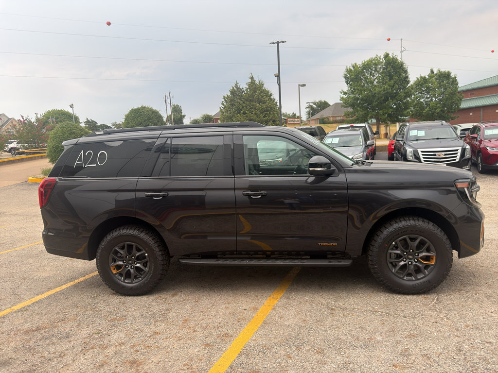 New 2027 Ford Expedition Tremor w/ Driver's Package AWD/4WD image 4