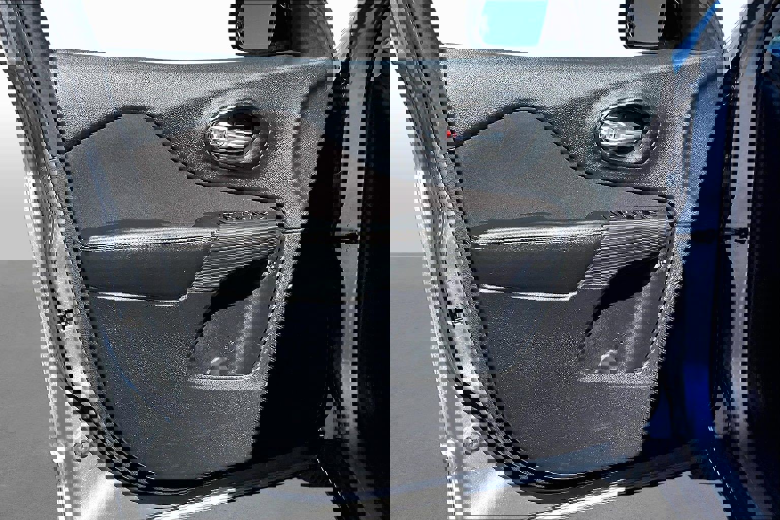 Used 2016 Jeep Cherokee Latitude image 16