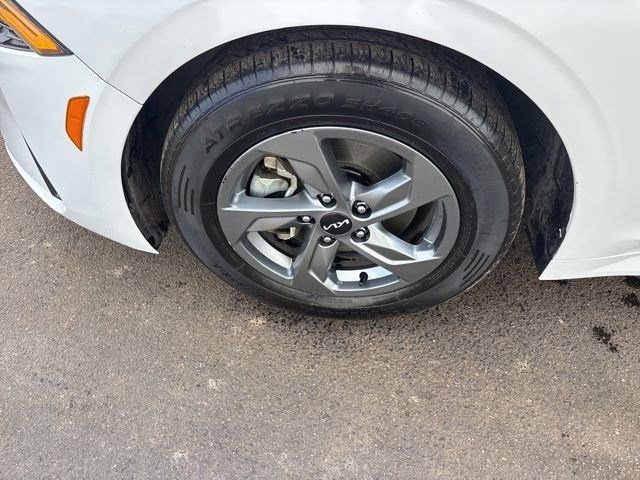 Used 2023 Kia K5 LXS image 46