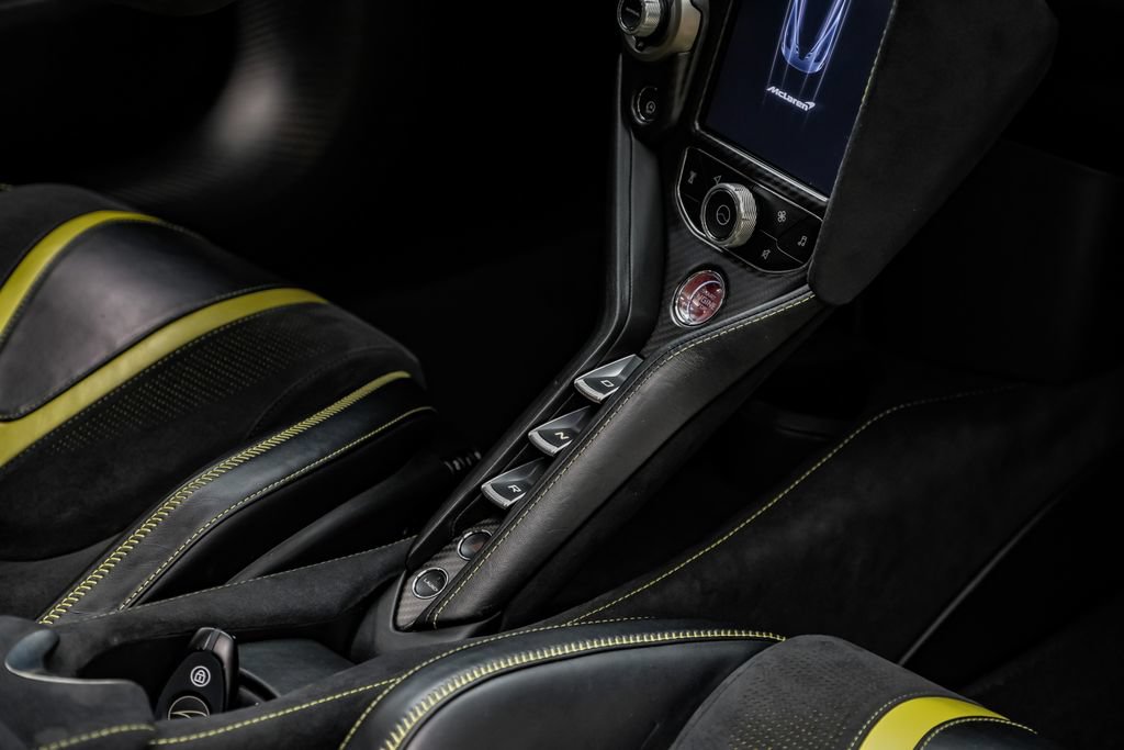 Used 2018 McLaren 720S Performance RWD image 21