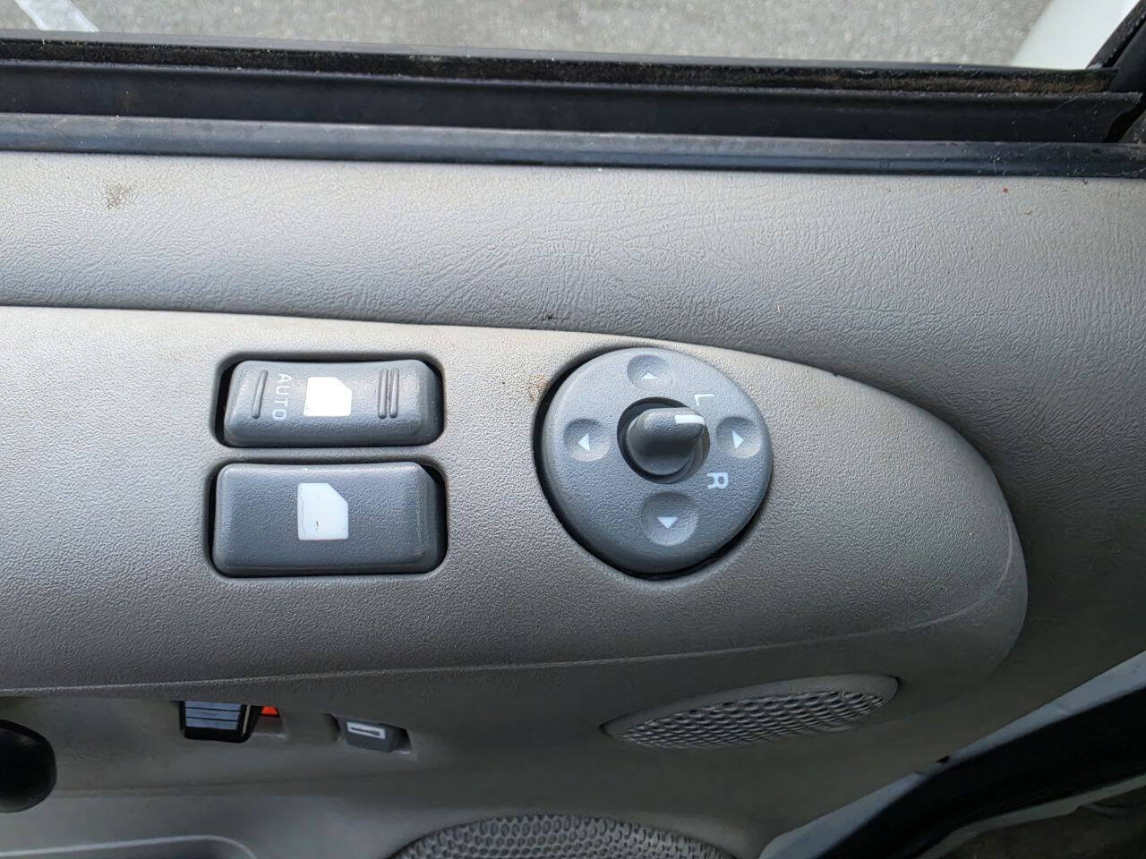 Used 2001 Chevrolet Astro Passenger RWD image 22