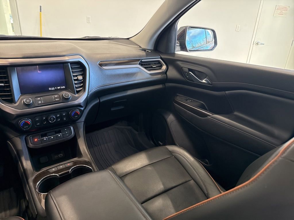 Used 2023 GMC Acadia AT4 w/ Preferred Package image 13